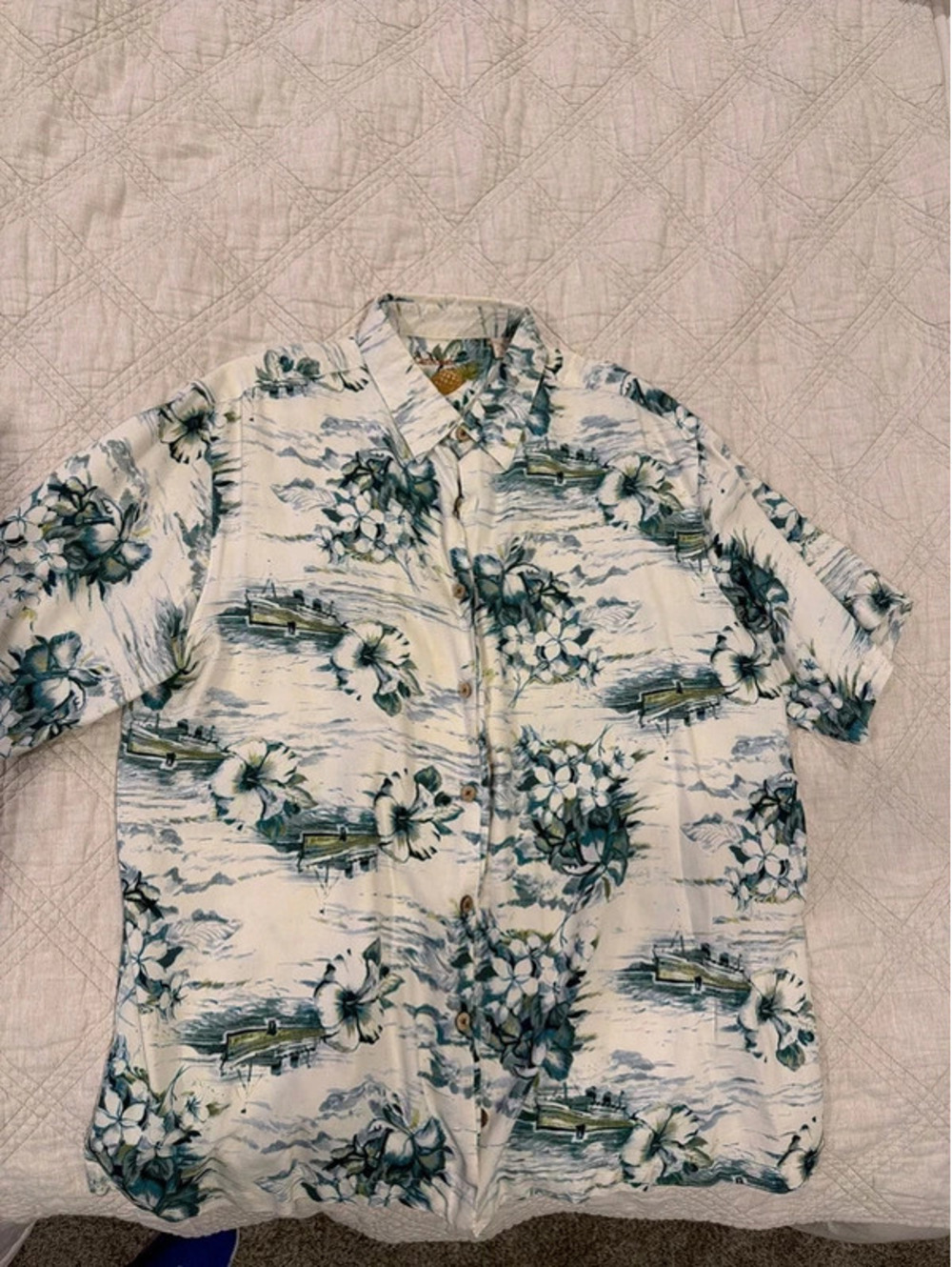 Caribbean Hawaiian Aloha Shirt Tropical Floral Sailboat Nautical Button Up